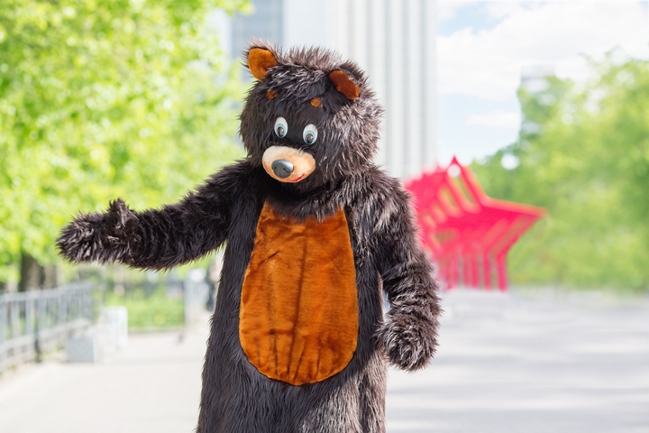 4 Tips for Wearing a Mascot Costume