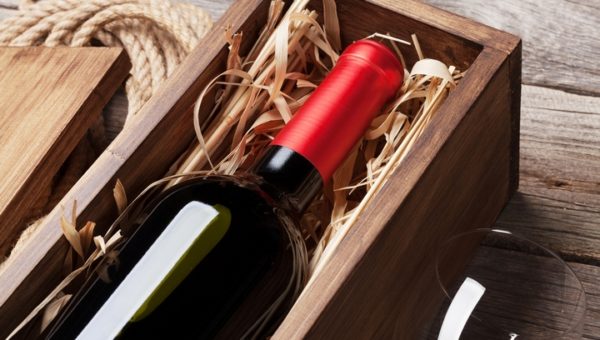 14 Best Wine Gift Basket Ideas for Friends
